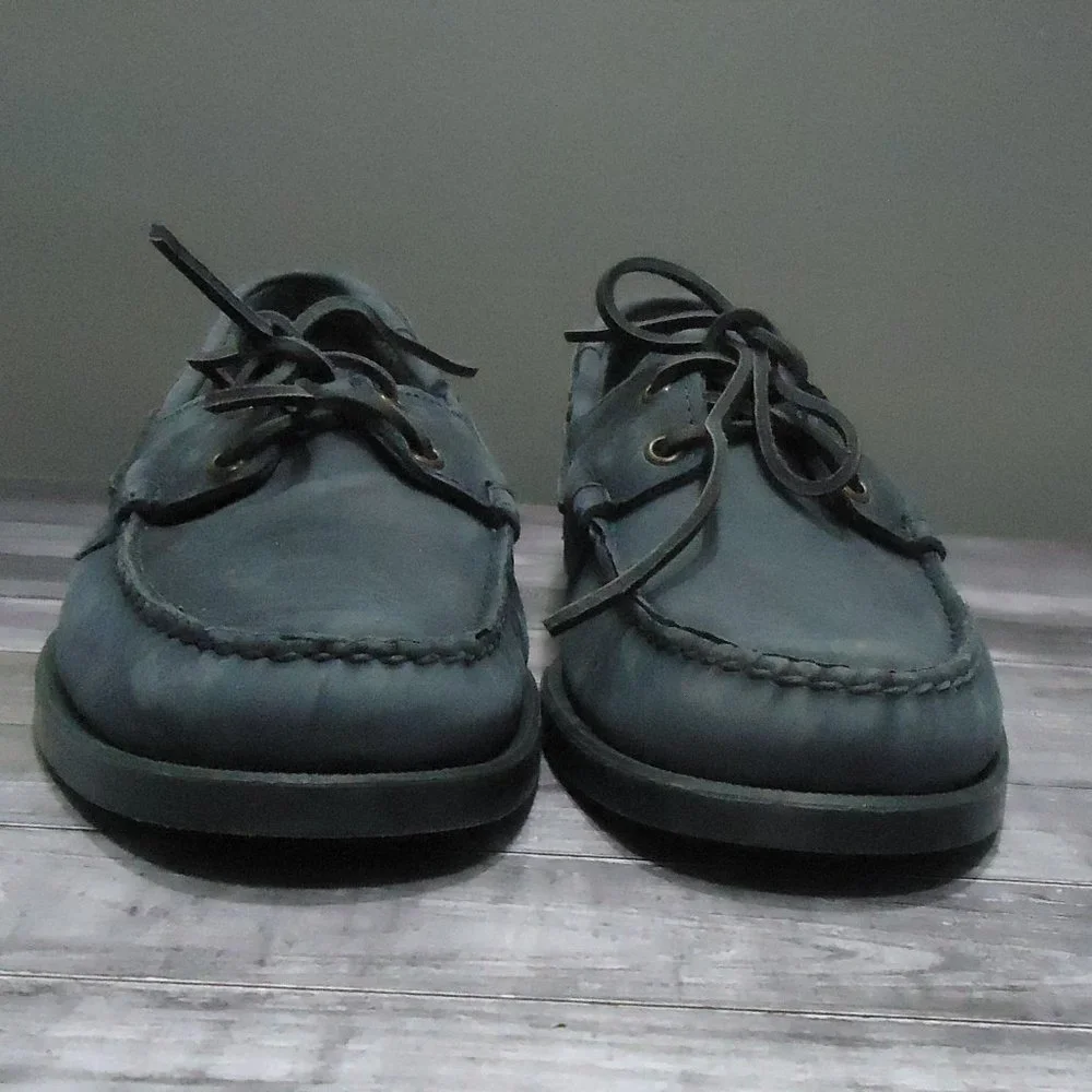 SIZE 11. Sebago Docksides boat shoes